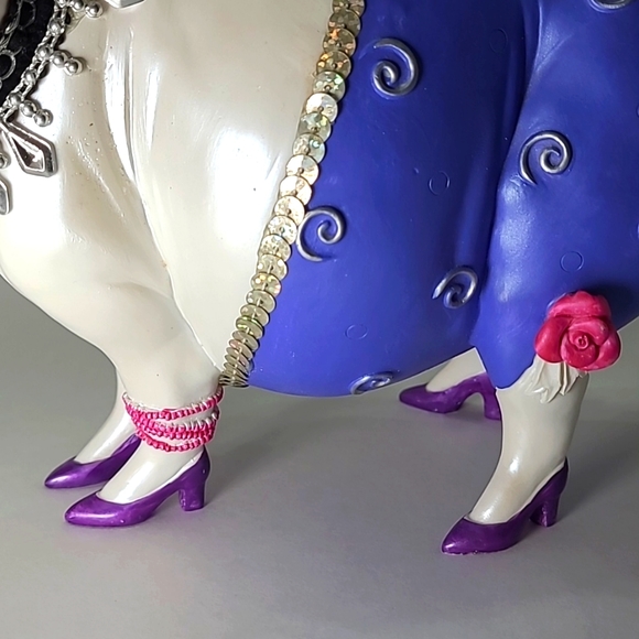 Sassy Pig Diva Piggy Bank - Picture 4 of 9